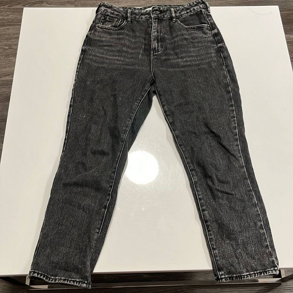 Pacsun size 28 black mom jeans